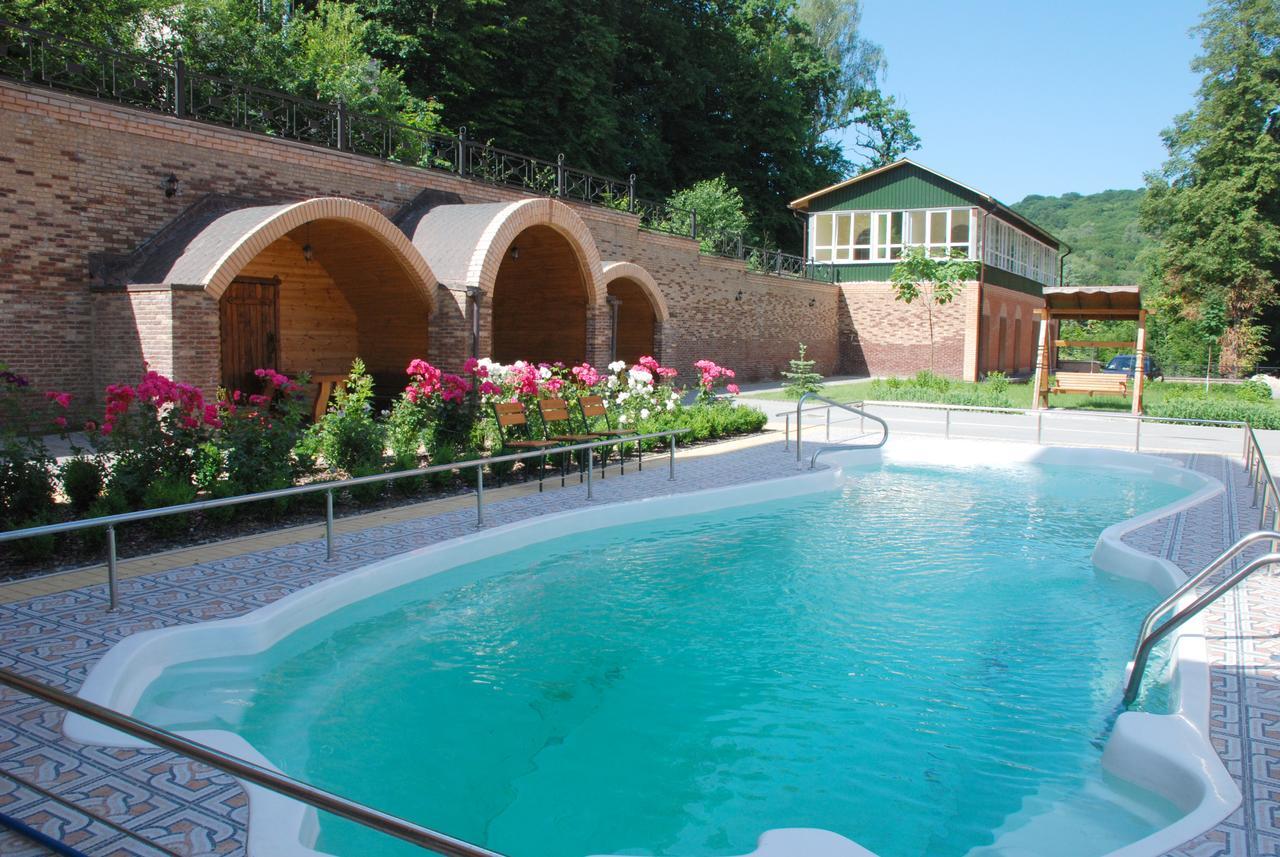 Aqua Vita - Zhyva Voda Satanov Exterior photo